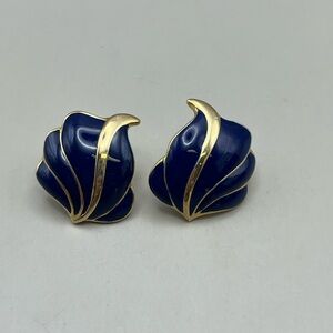Elegant Gold and Blue Earrings